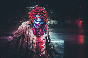  Killer clown with blood stained clothes